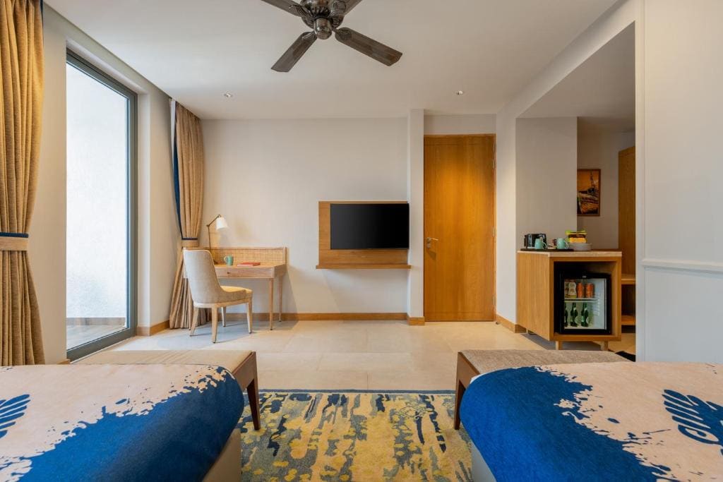 Junior Suite Twin Bed Bed room - Image 3