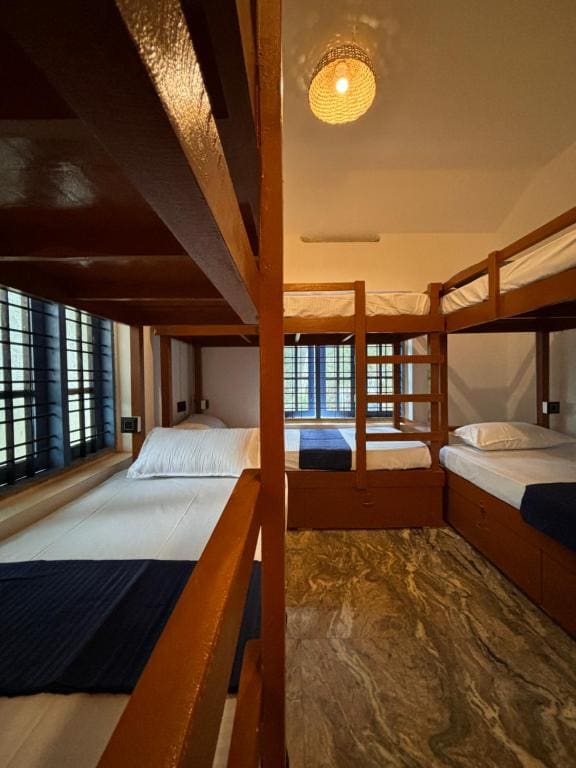 Bed in 6-Bed Mixed Dormitory Room room - Image 3