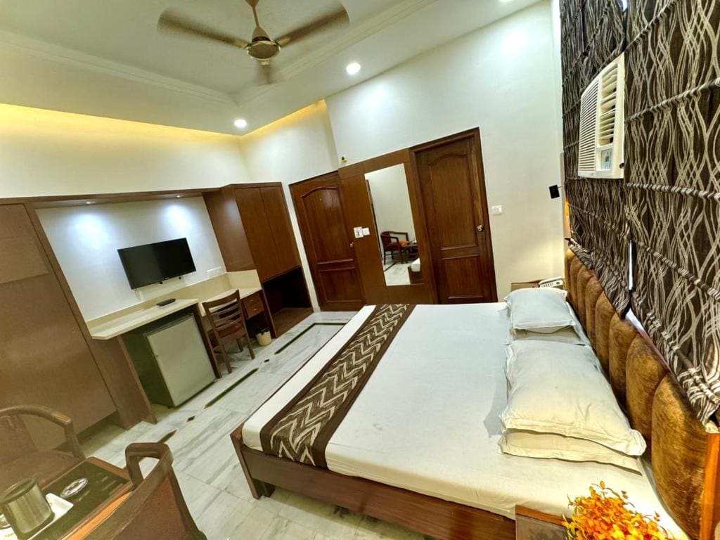 Superior Double Room room - Image 2