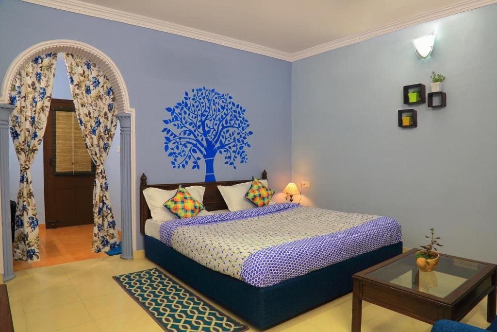 King Room with Mountain View room - Image 1