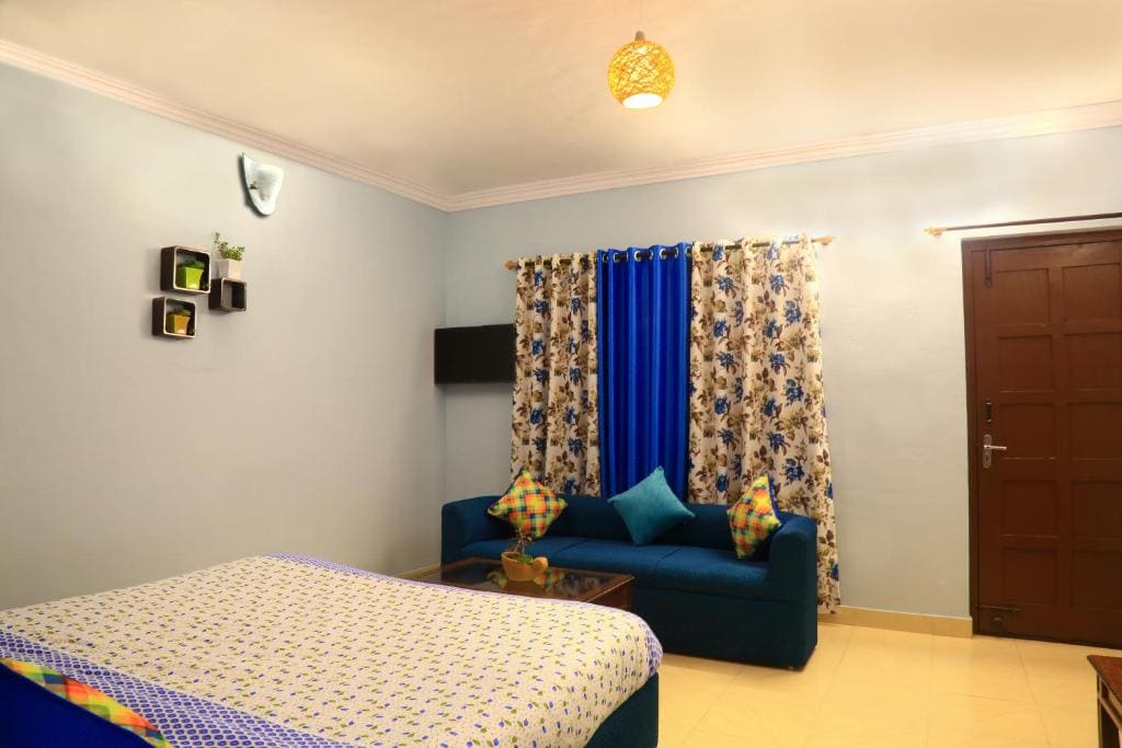 King Room with Mountain View room - Image 3