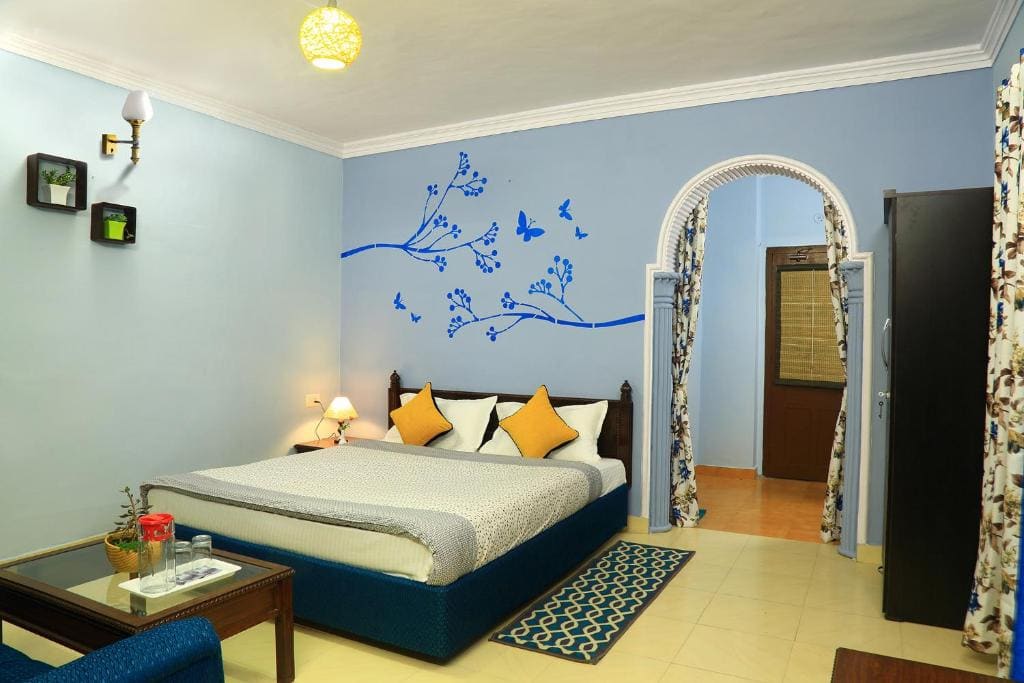 King Room with Mountain View room - Image 2
