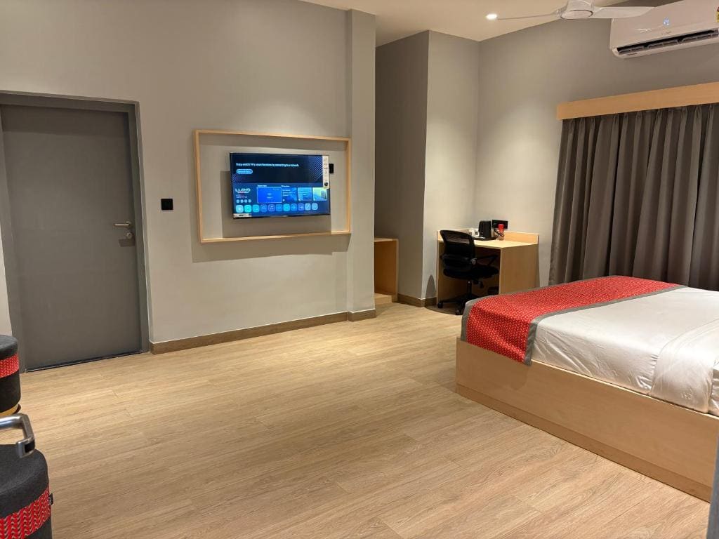 Superior King Room room - Image 2