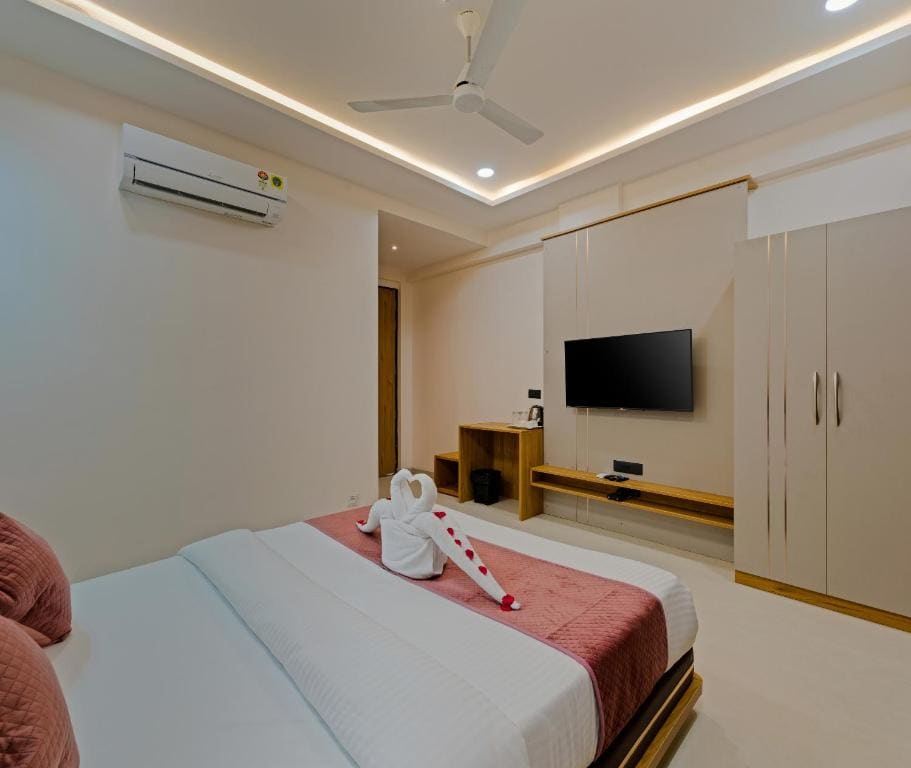 Standard Double Room room - Image 2