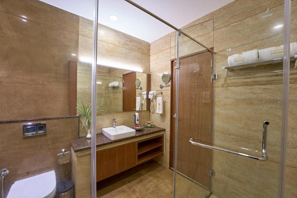 Valley View Jacuzzi Cottage with 10% discount on Spa room - Image 3