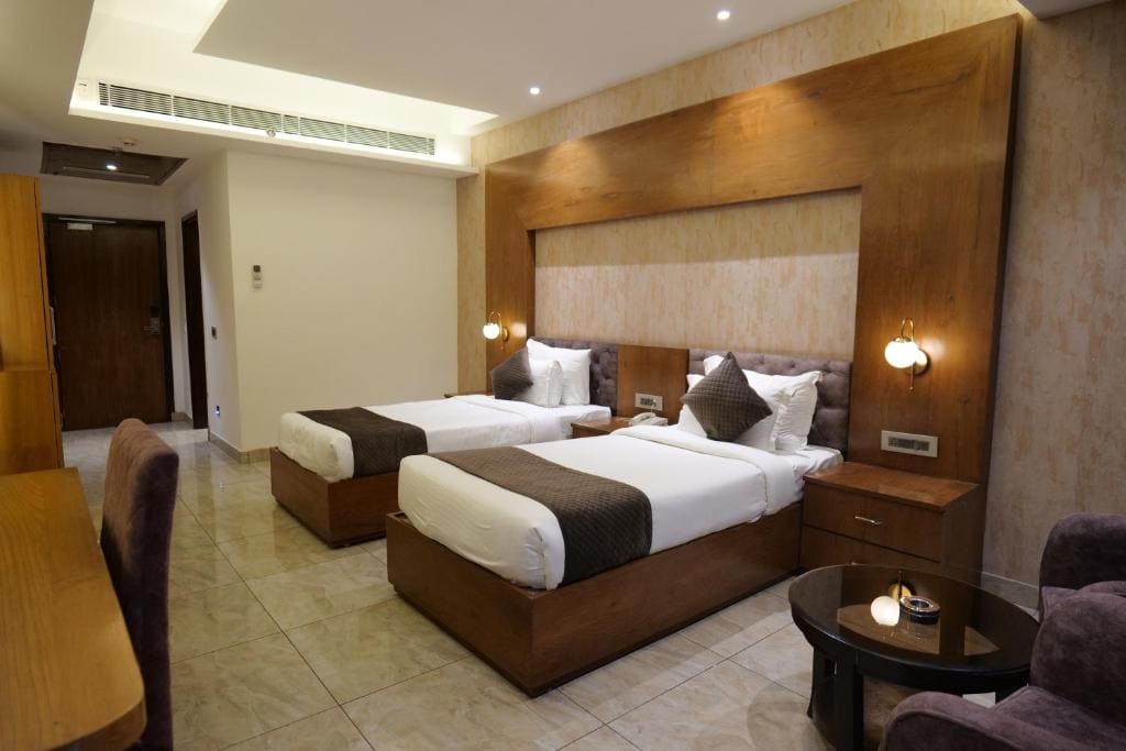 Deluxe Twin Room room - Image 1