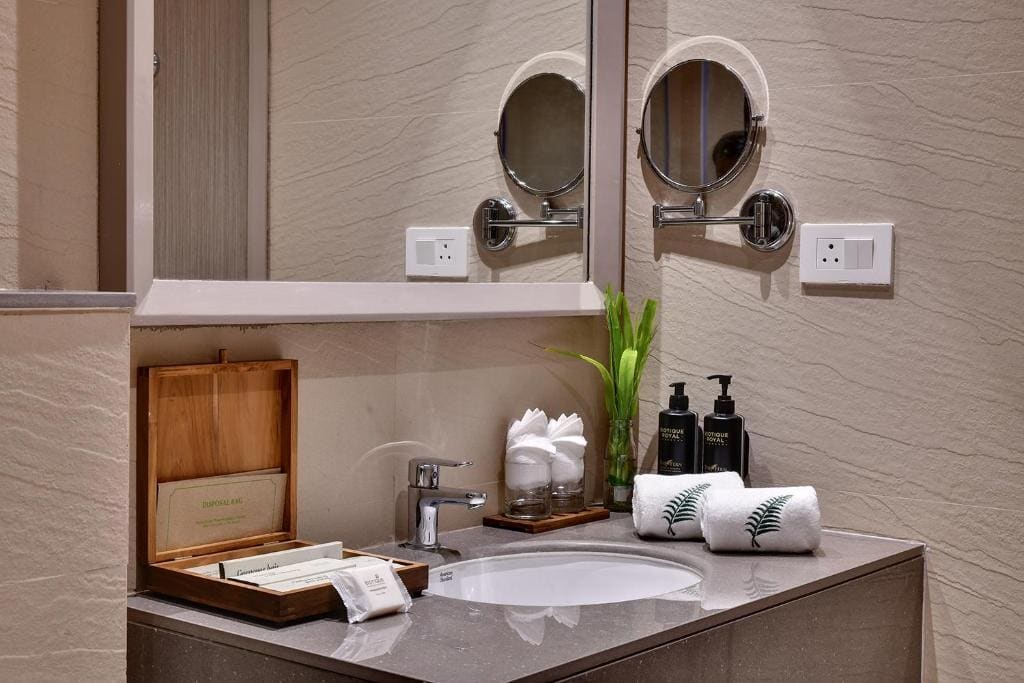 Fern Club Villa room - Image 3