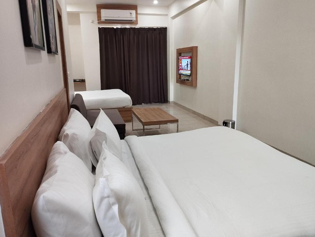 Executive Family Suite room - Image 2