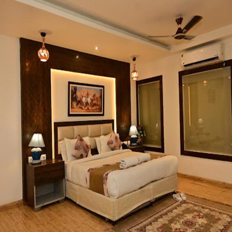 Standard Double Room room - Image 2