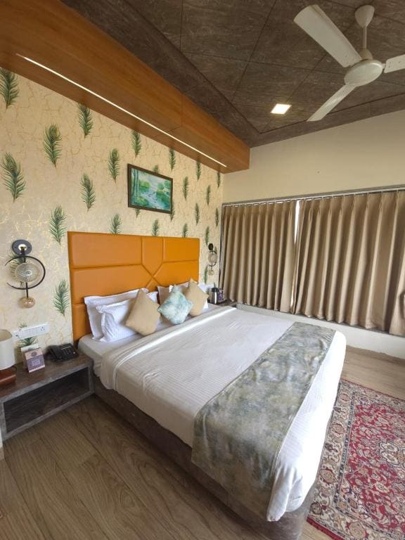 Superior Double or Twin Room room - Image 3