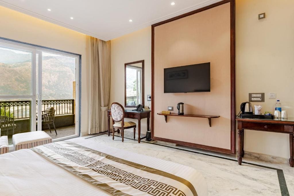 King Room with Mountain View room - Image 3