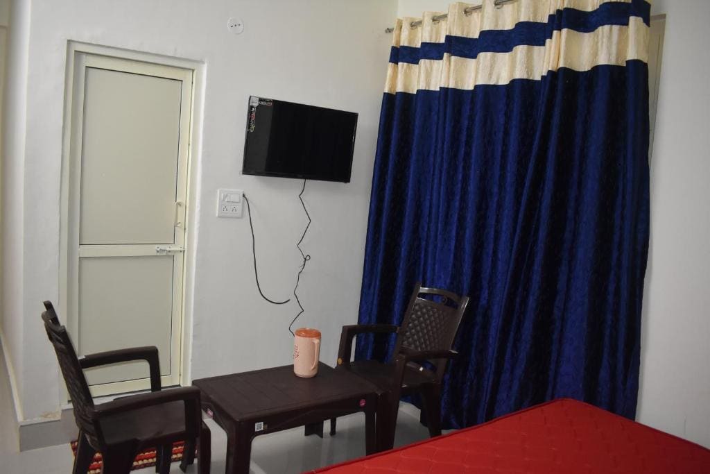 Double Room with Private Bathroom room - Image 1
