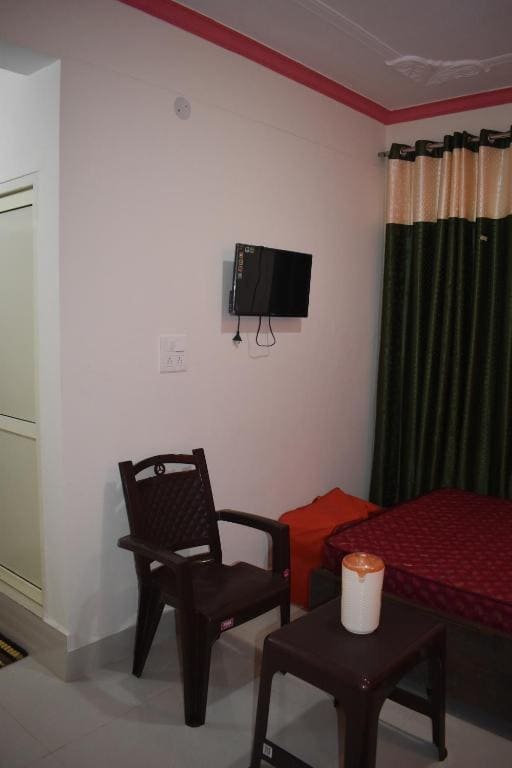 Family Room with Balcony room - Image 1