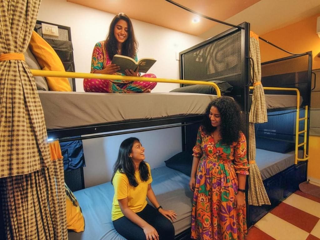 Bed in 4 Bed Female Dormitory room - Image 3