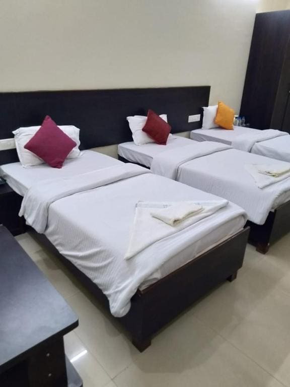 Comfort Triple Room room - Image 1