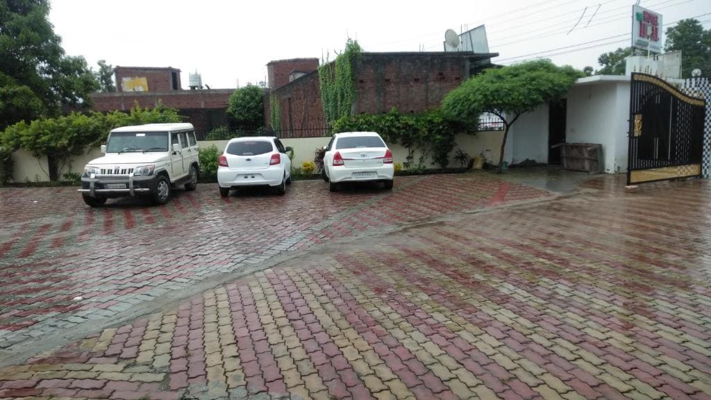 Deluxe Double or Twin Room room - Image 2