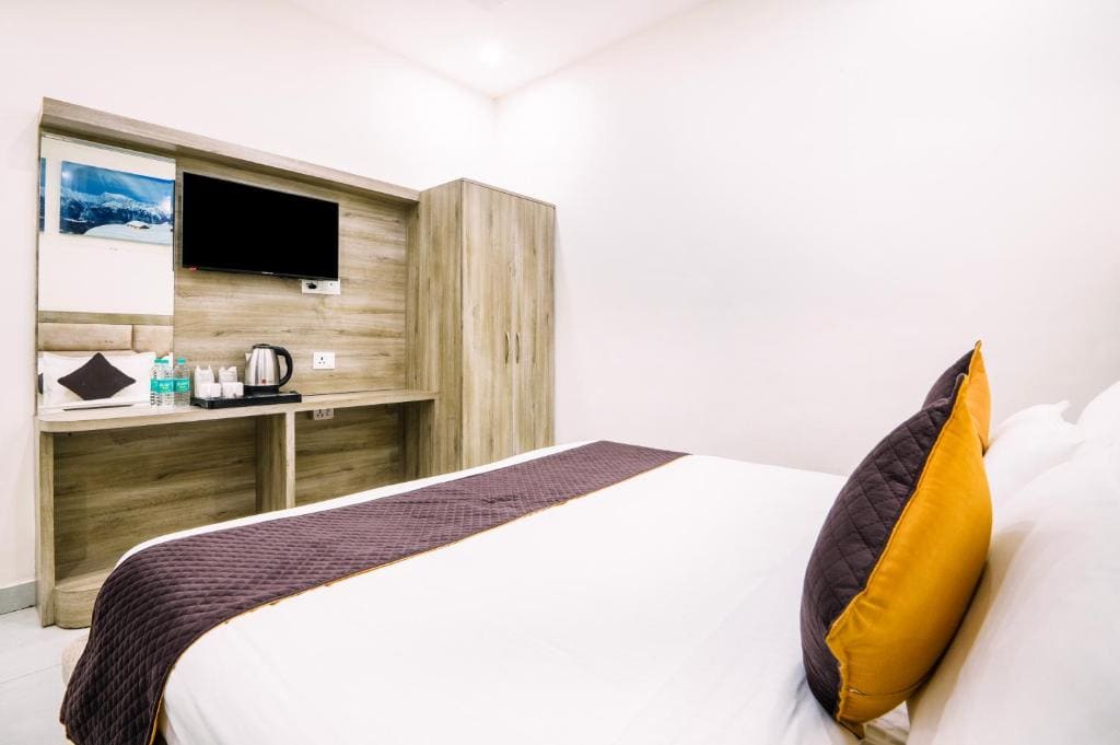 Deluxe Room room - Image 2