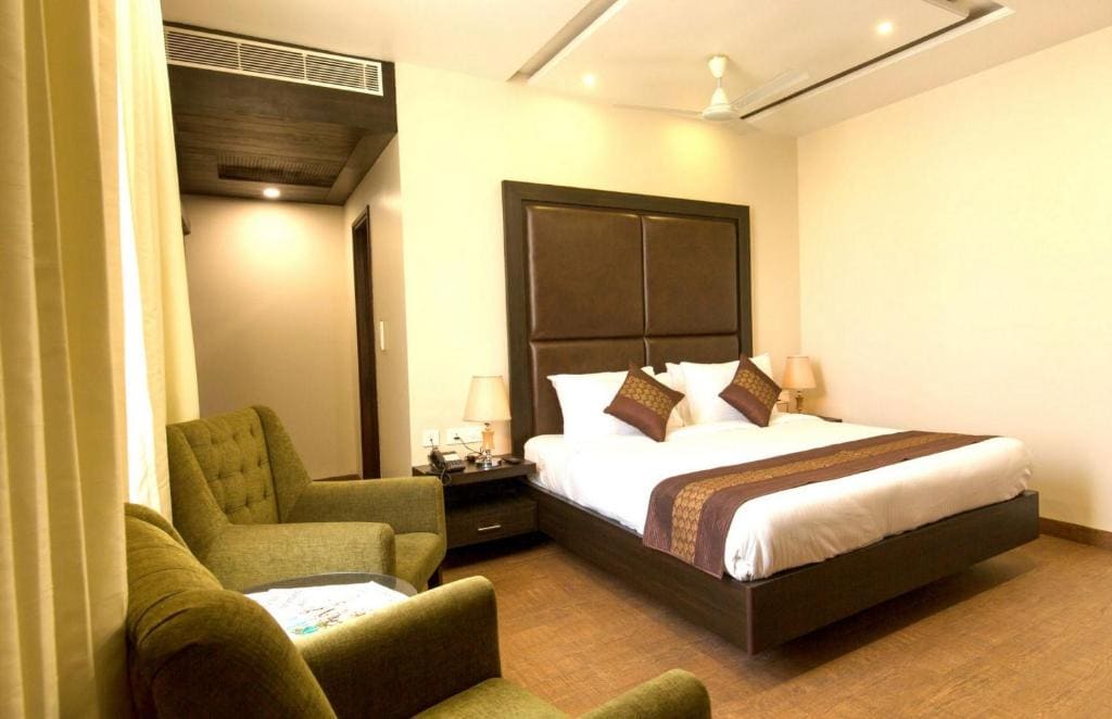 Double Room with Mountain View room - Image 3