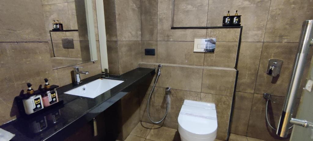 Deluxe Double Room room - Image 2