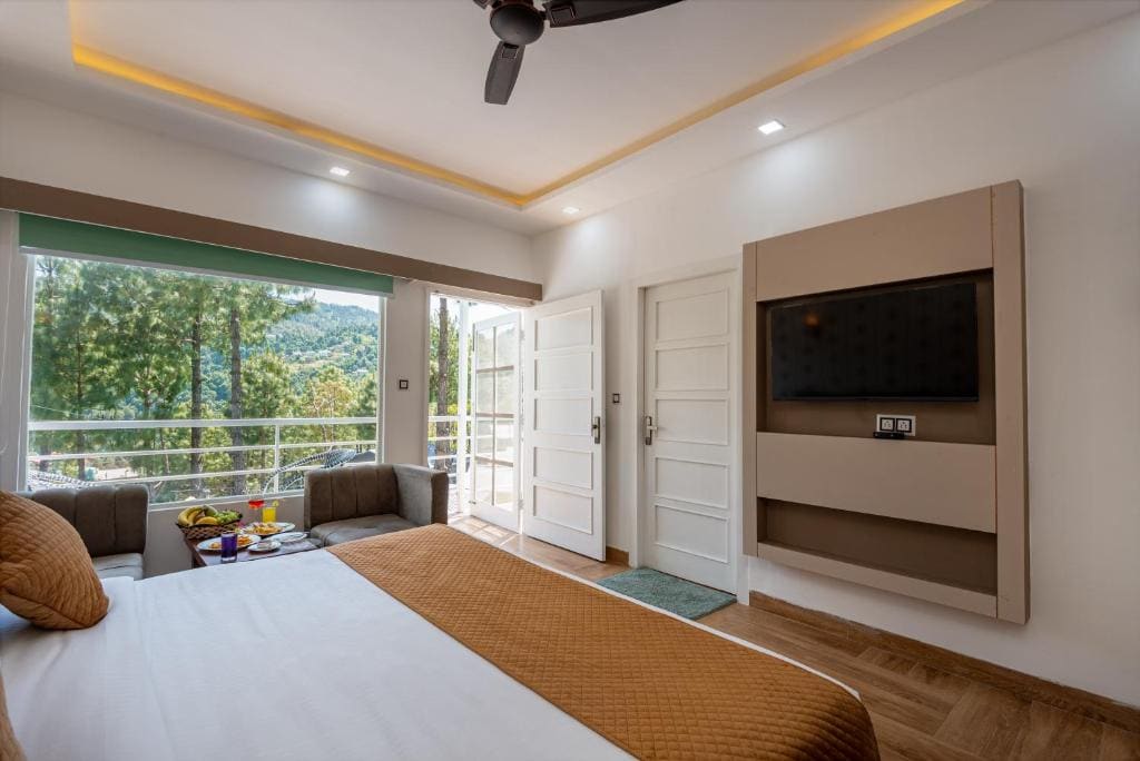 Superior King Room room - Image 1