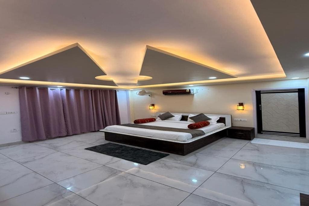 Deluxe Double Room room - Image 3