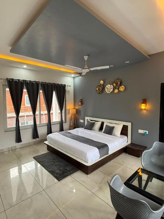 Double Room with Mountain View room - Image 2