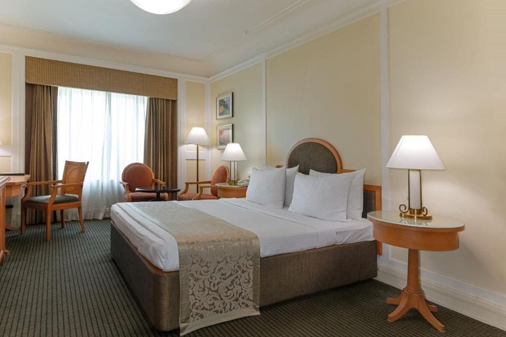 Deluxe Room room - Image 2