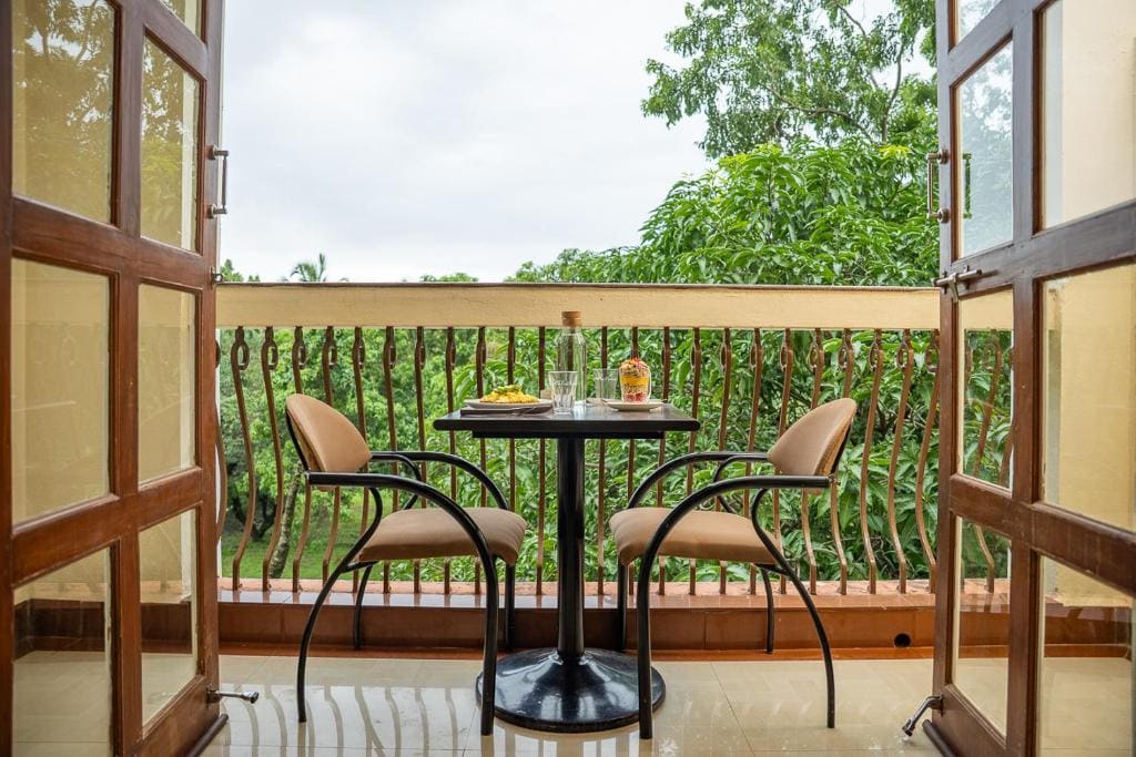 Double Room with Balcony room - Image 1