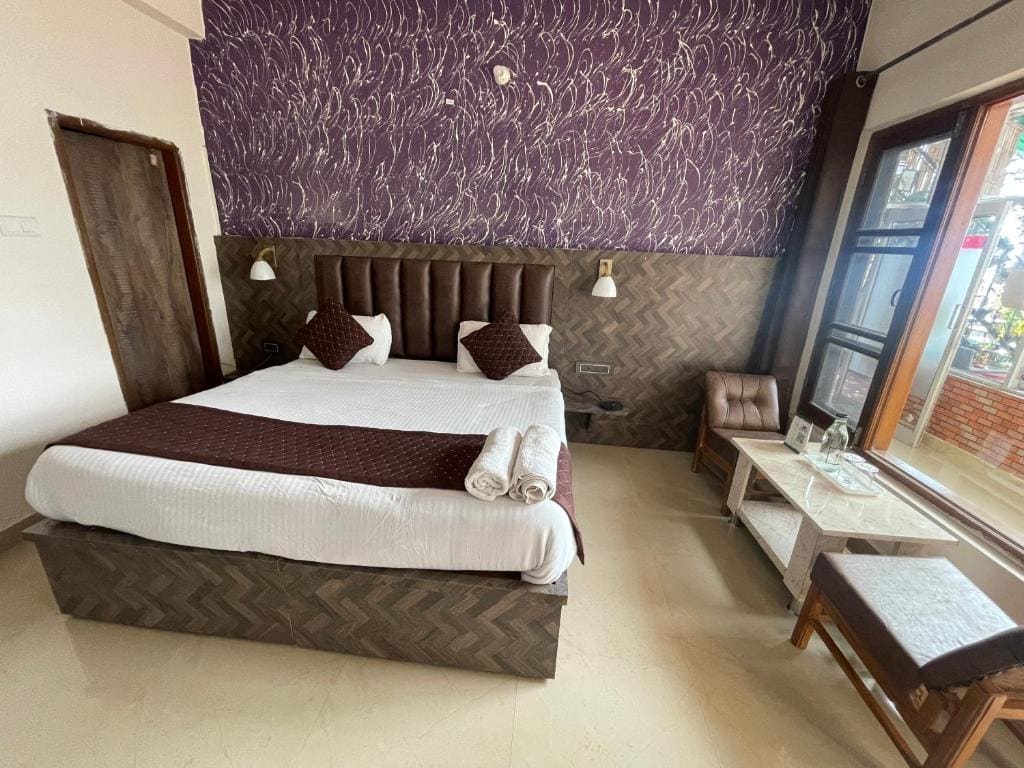 Deluxe Double room - Image 2