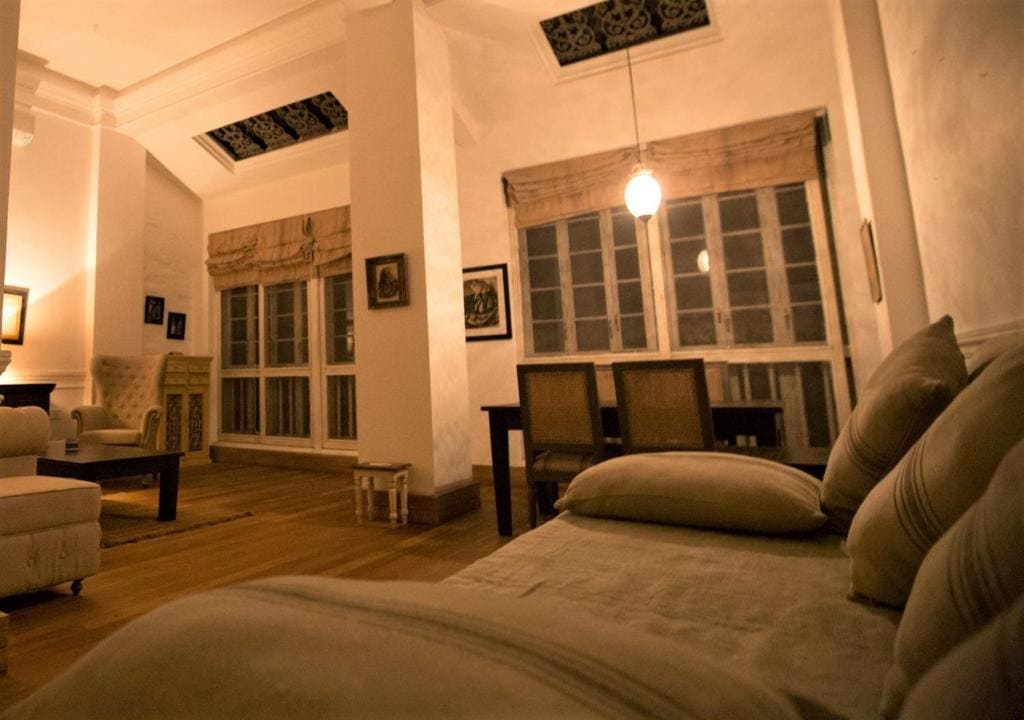 Deluxe Suite room - Image 3