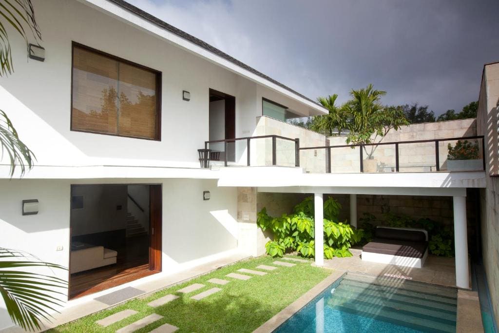 Estate Terrace and 10% discount on spa services room - Image 2