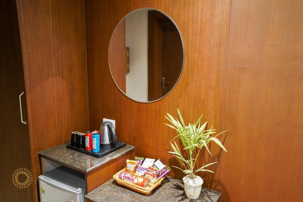 Superior King Room room - Image 3