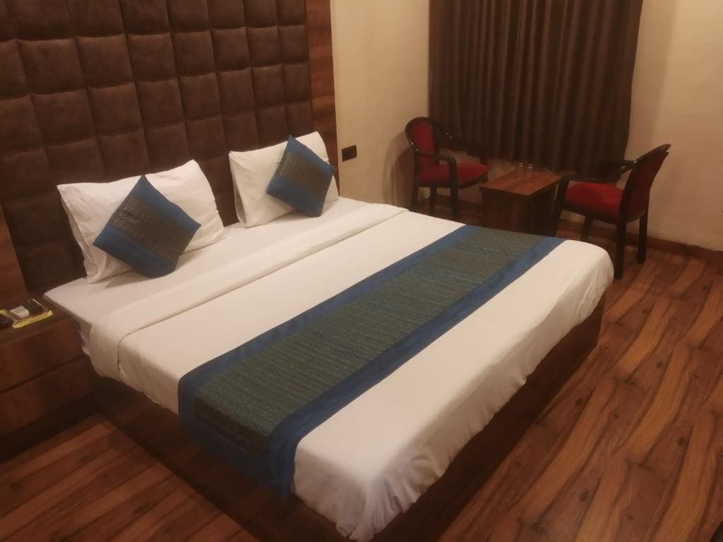 Deluxe Double Room room - Image 3