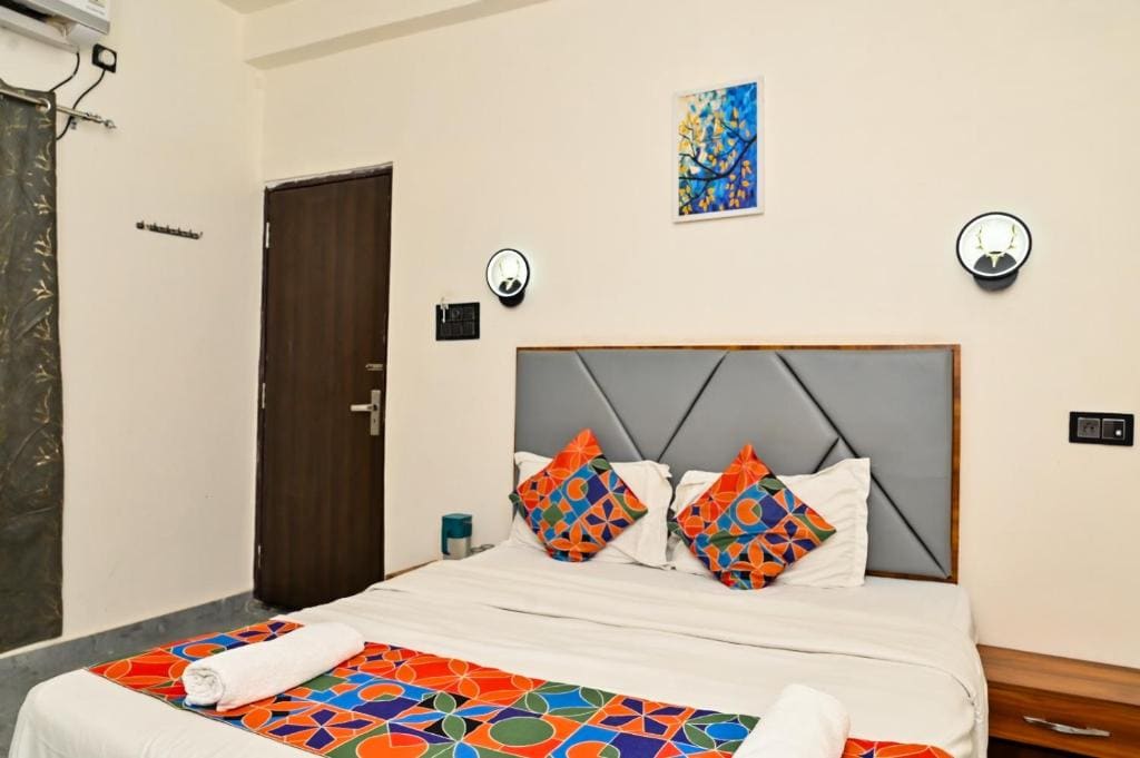 Standard King Room room - Image 2