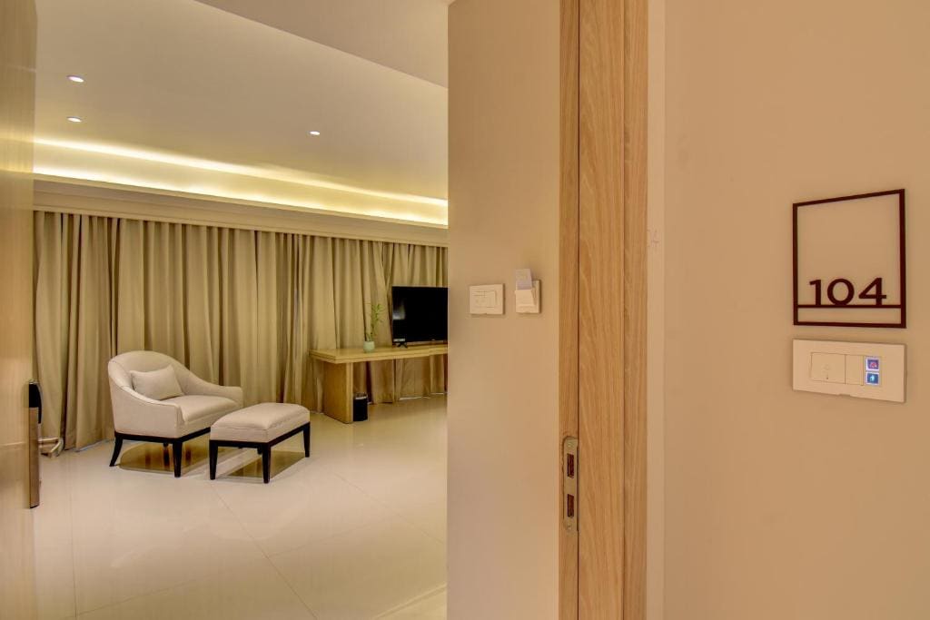 Suite with City View room - Image 3