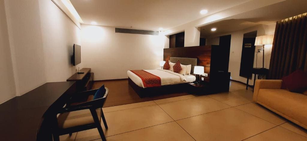 Superior Double Room room - Image 2