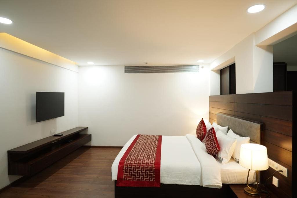 Deluxe Room room - Image 3