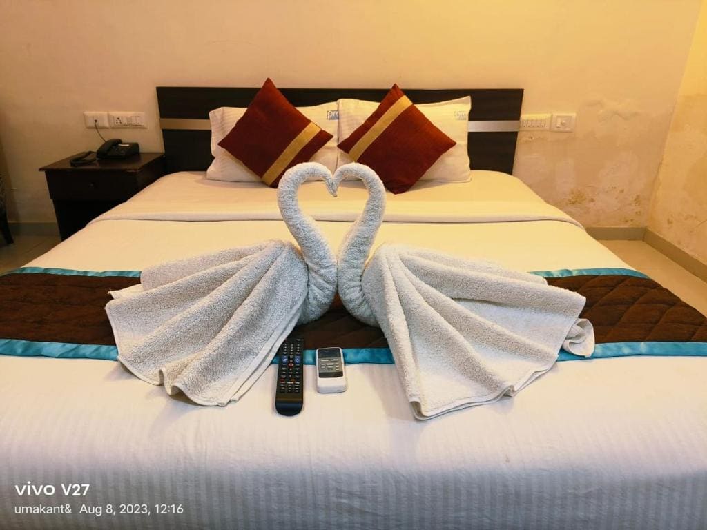 Deluxe King Room room - Image 1