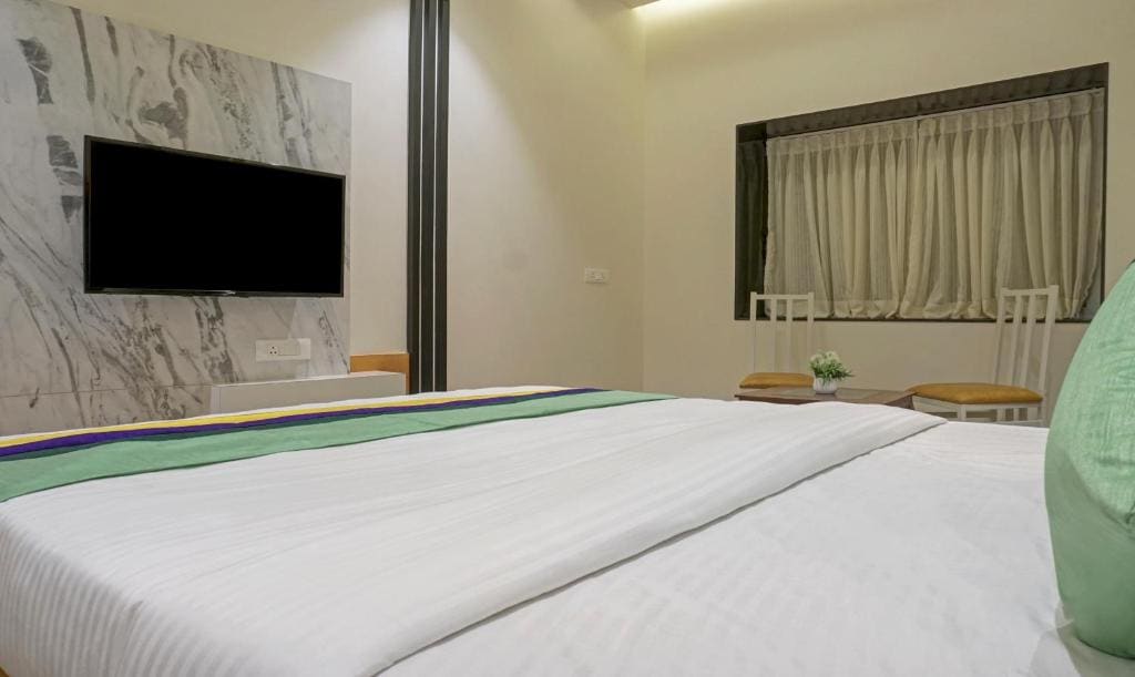 Deluxe Double Room room - Image 1