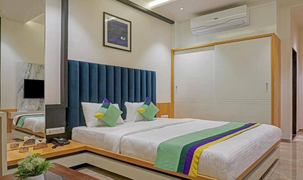 Superior Double Room room - Image 1