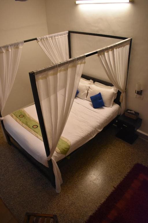 Large Double Room room - Image 3