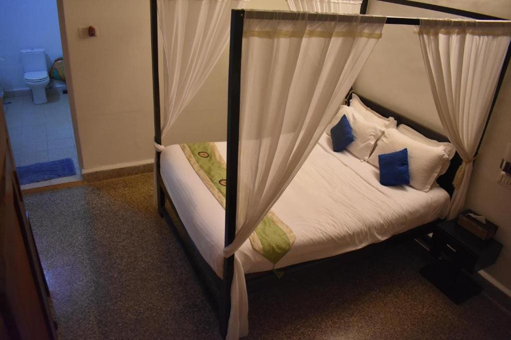 Large Double Room room - Image 1