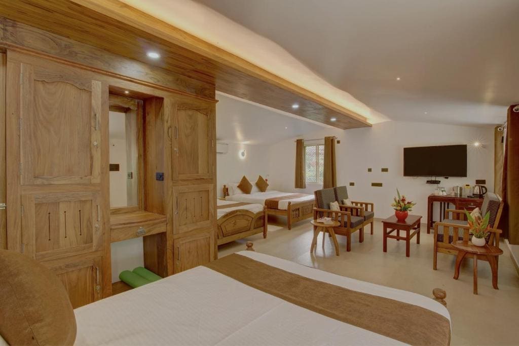 Deluxe Double or Twin Room with Mountain View room - Image 1