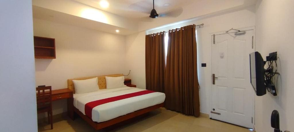 Double Room with Patio room - Image 2