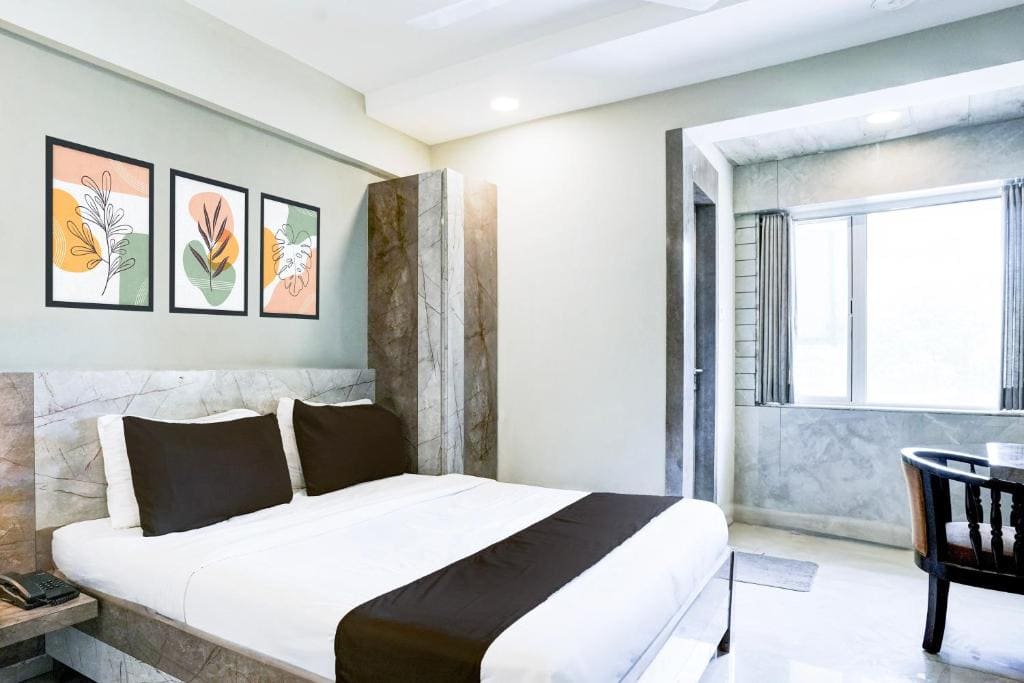 Classic Triple Room room - Image 3