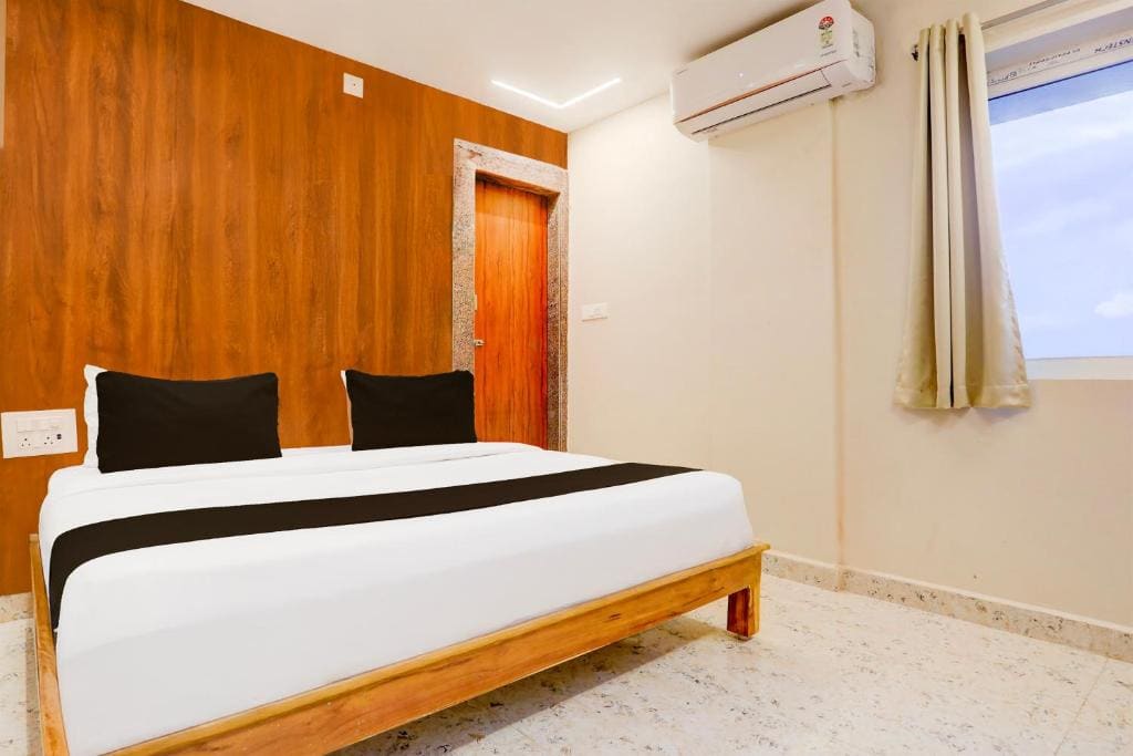 Classic Triple Room room - Image 2