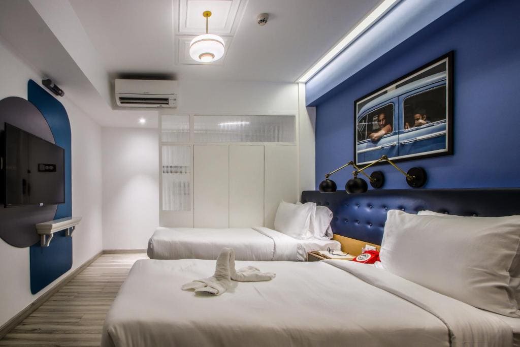 Deluxe Double or Twin Room with 15% discount on Food & Beverage room - Image 2