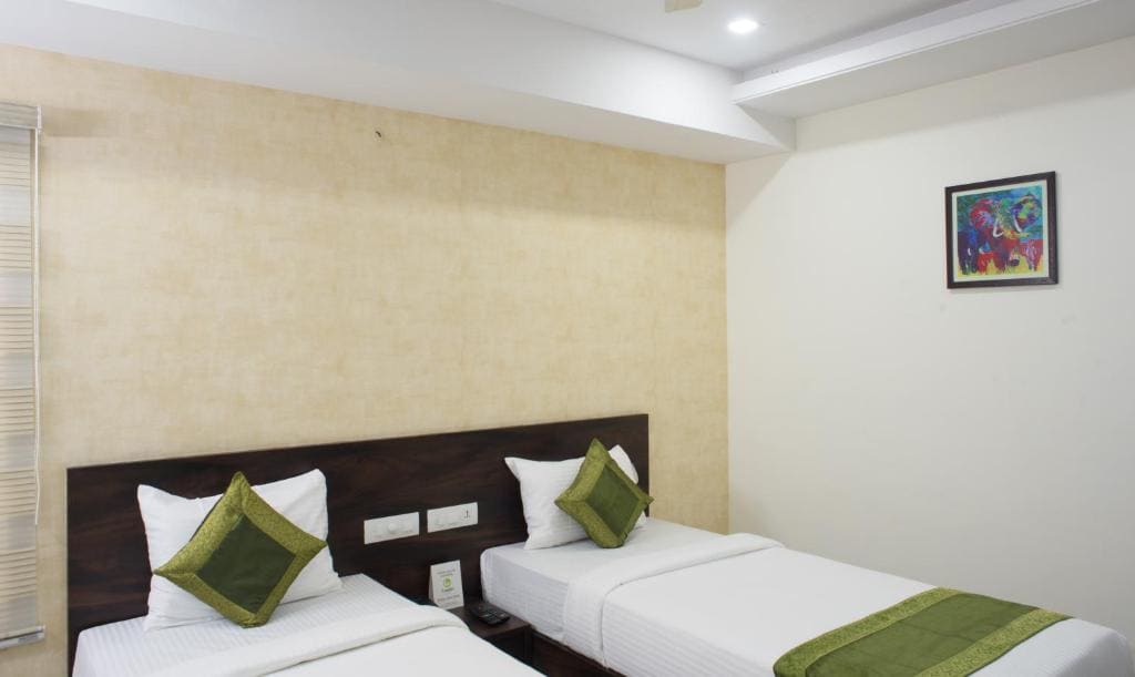 Standard Double or Twin Room room - Image 3