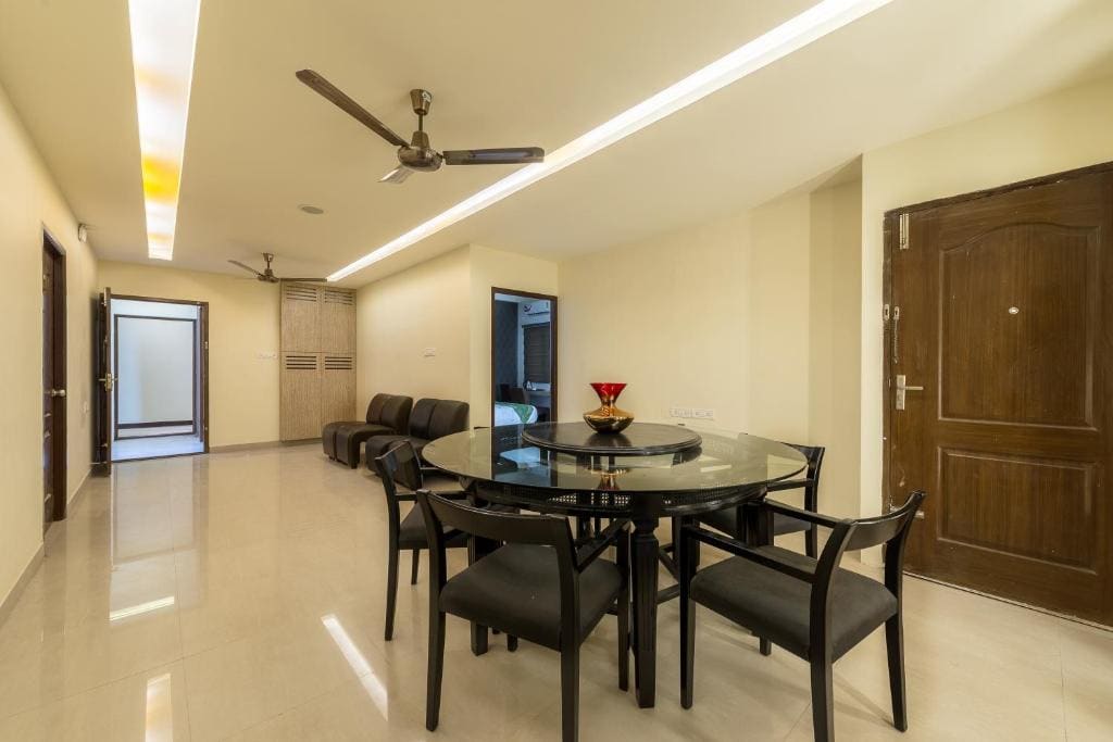 Deluxe Family Room room - Image 3