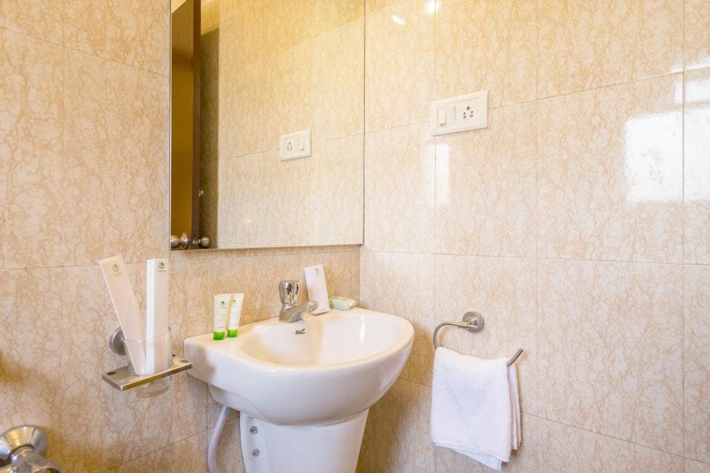 Premium Room with Living Area room - Image 2